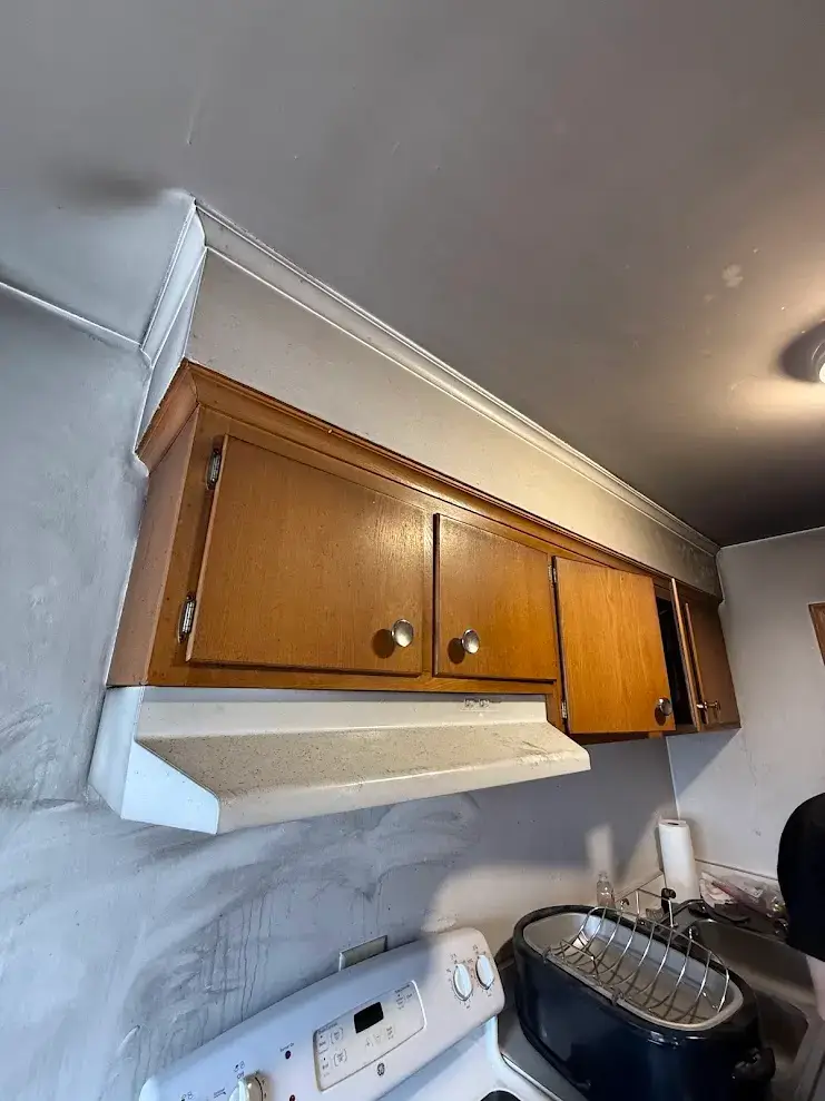 smoke-damage-restoration-st-paul-mn-smoke-stains-on-kitchen-cabinets-and-walls