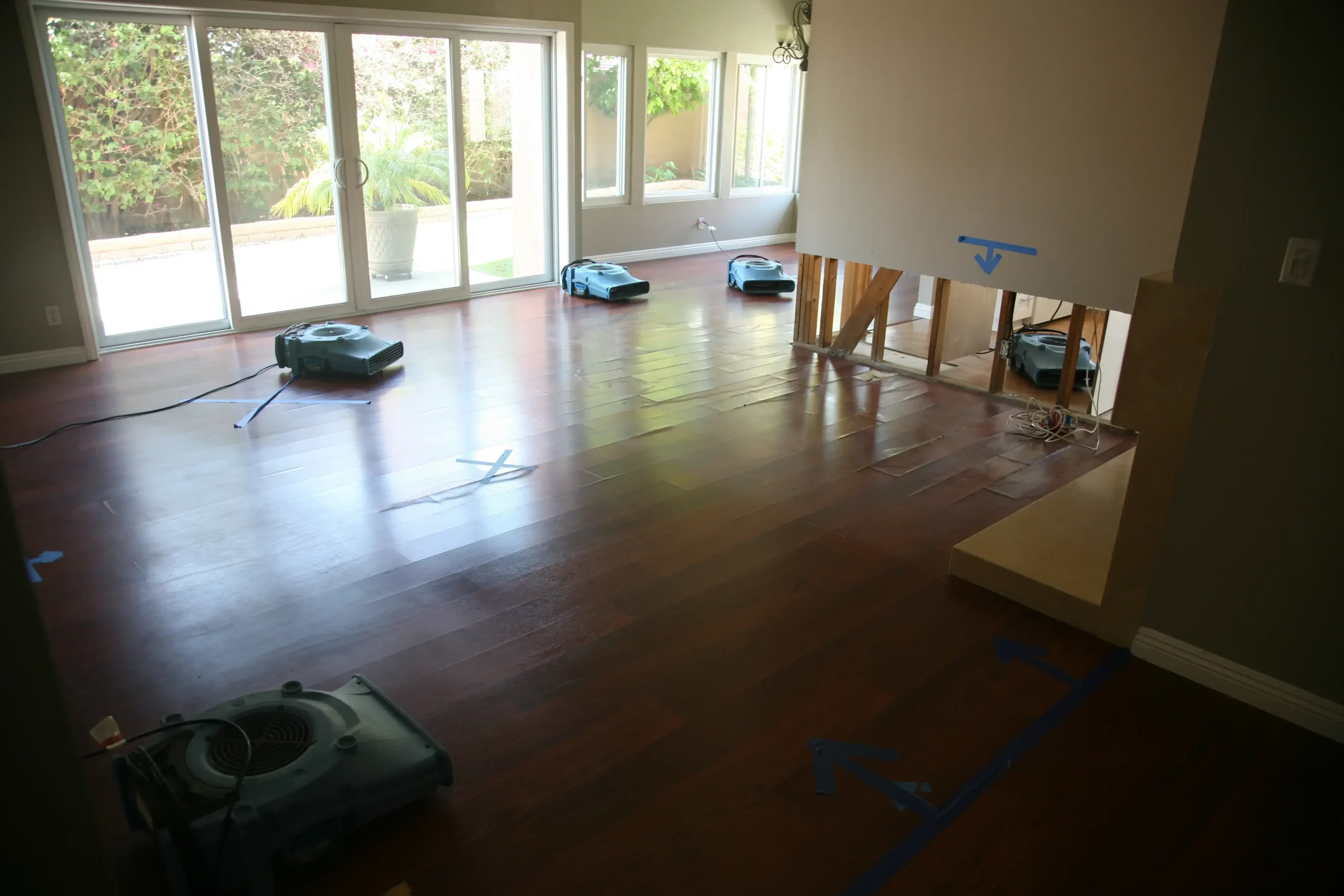 water-mitigation-services-st-paul-mn-drying-equipment-set-up-on-hardwood-floor